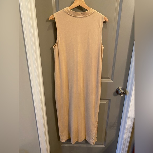 Everlane The Long Weekend Tank Dress in Tan / Nude - Picture 2 of 4